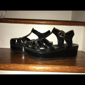 Platform mary jane jellies